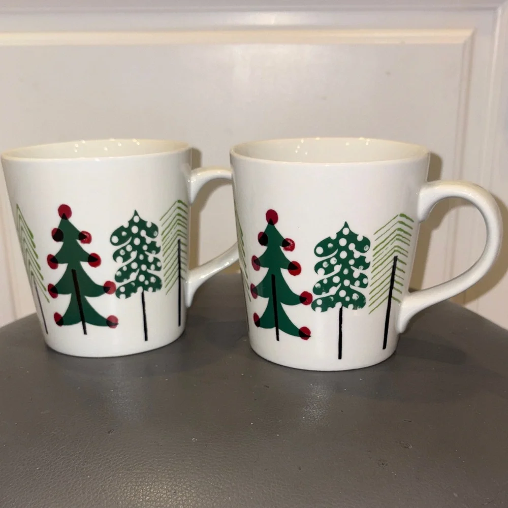 Set of 2 Vintage Crate&Barrel Jenny Bowers Christmas Tree Mugs from 2014, 16 Oz